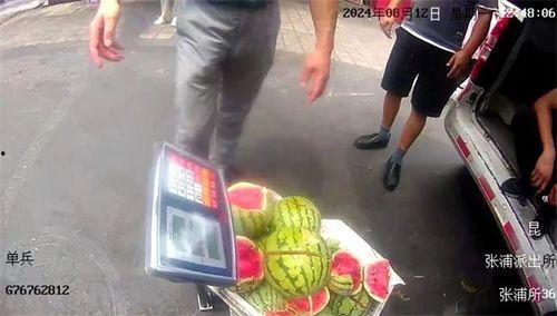 吃瓜被交警抓