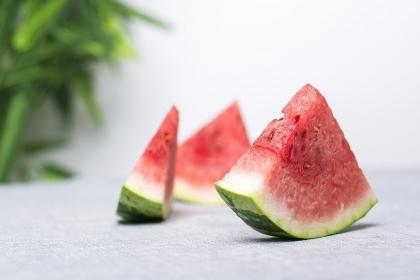 梦到自己买瓜吃,瓜果飘香，品味人生百味