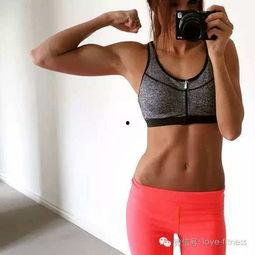 女腹肌吃瓜,揭秘女性健身之美